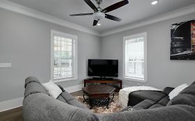 Atlanta Luxury Vacation Home By Downtown & Airport